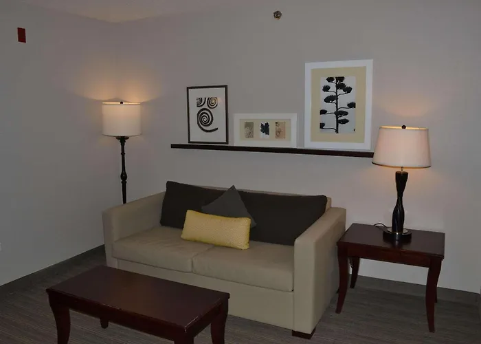 Hotel Country & By Radisson, Gurnee, Il 3*